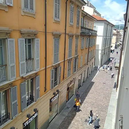 A Few Steps From Como, Beautiful Flat *