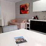 Апартаменты Beautiful Flat A Pochi Passi Dal Комо