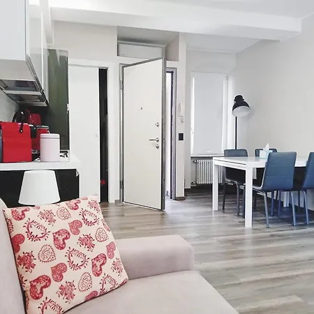 A Few Steps From Como, Beautiful Flat *